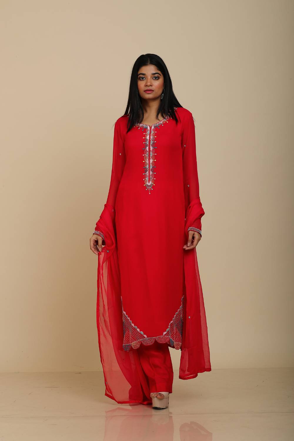 Red straight kurta in Georgette set with pant and dupatta